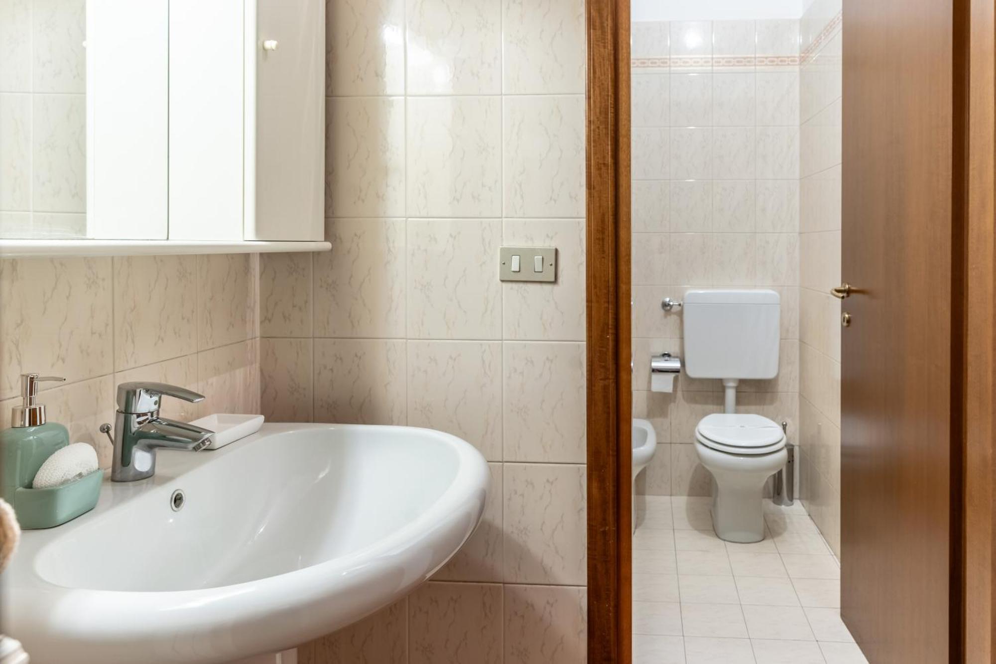 Ferienwohnung -Near Arena & Parking - Pet Friendly Historical Arena Palace Verona Exterior foto