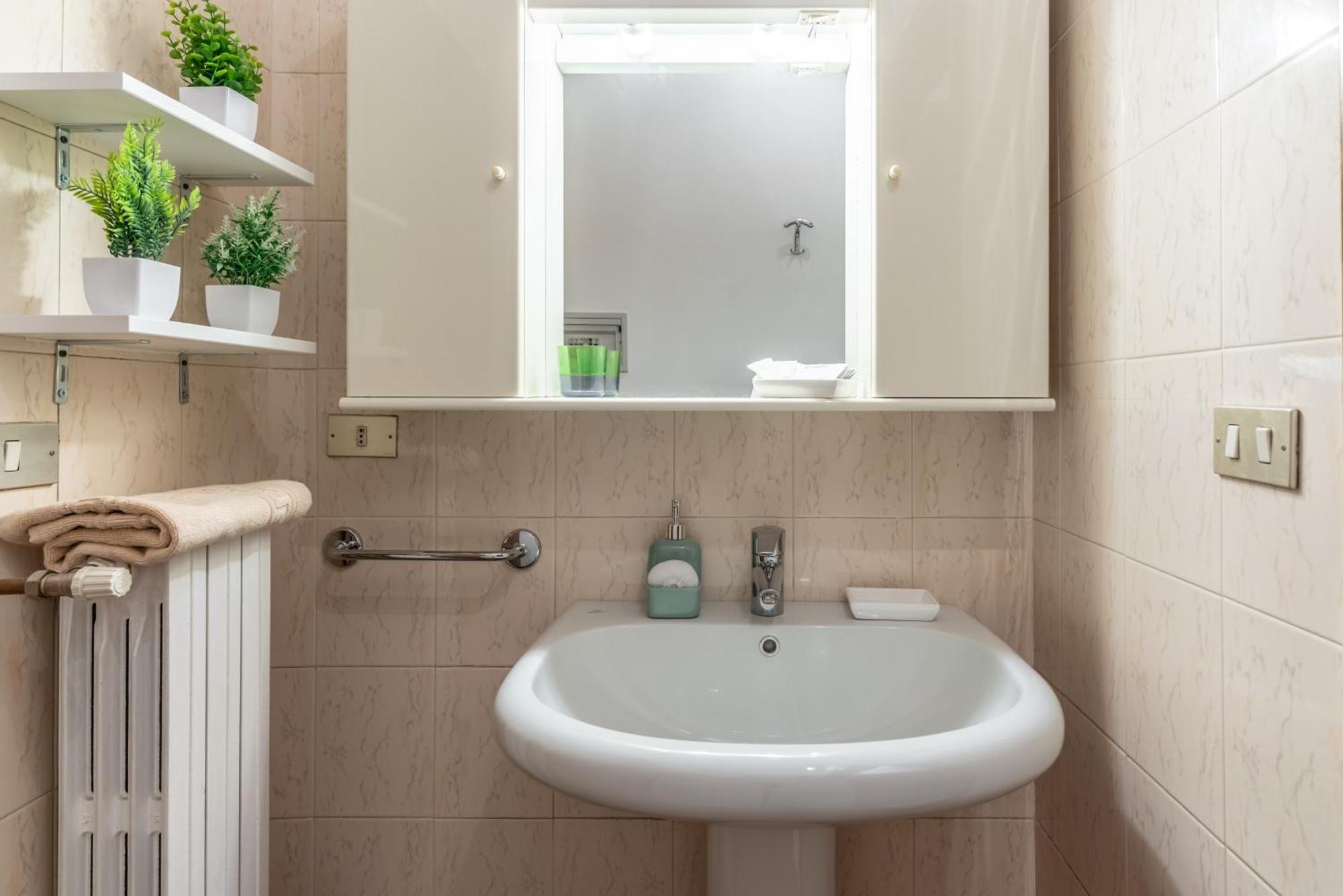 Ferienwohnung -Near Arena & Parking - Pet Friendly Historical Arena Palace Verona Exterior foto